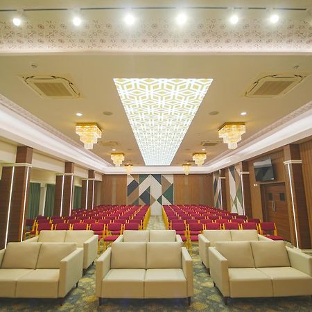 Highland Hotel Bangalore Exterior photo