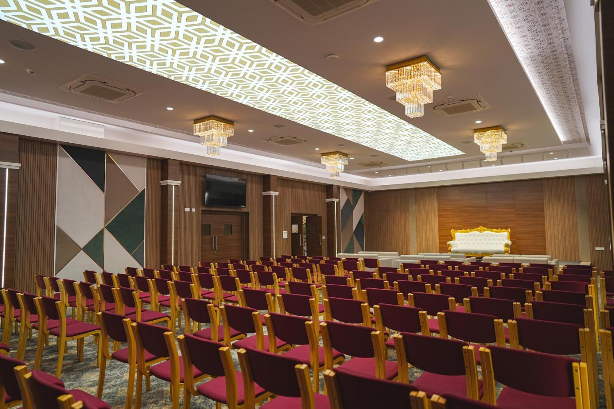 Highland Hotel Bangalore Exterior photo